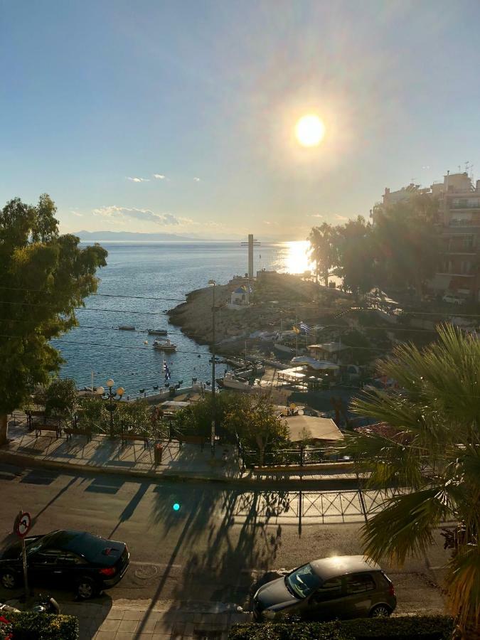 Sunny Seaside Cozy Home Pireu Exterior foto